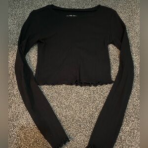 Black Long Sleeve Crop Top
